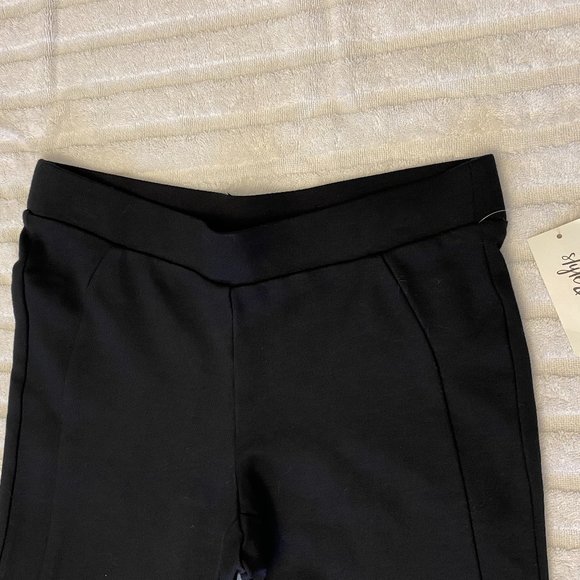 Pull-on stretchy pants with side ankle snap detail - NWT - Picture 3 of 16